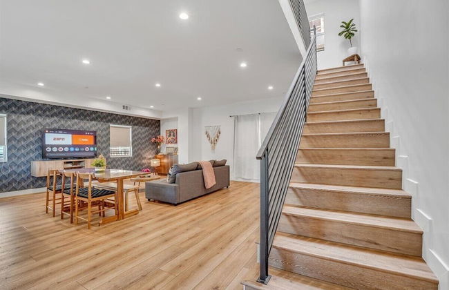 Luxurious Townhome - Foto 23
