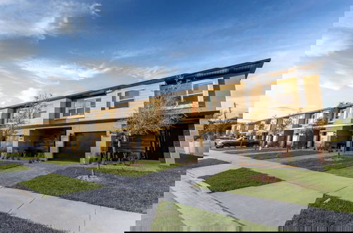 Foto 51 - Luxury Vacation Home With Splash Pool/bbq 03