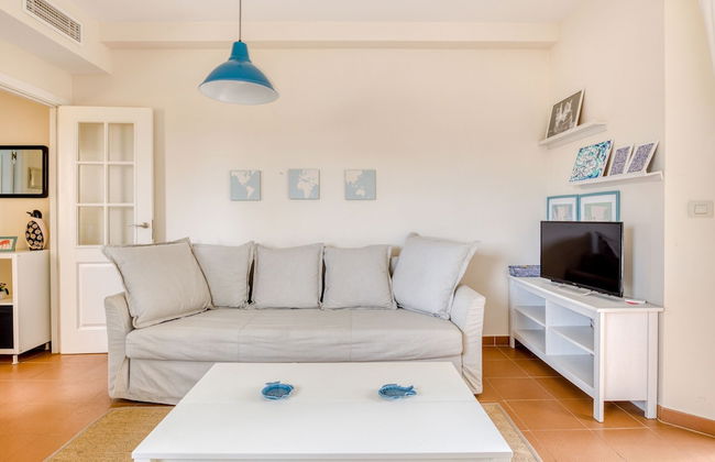 Serene Holiday Home in Huelva With Balcony - Foto 11
