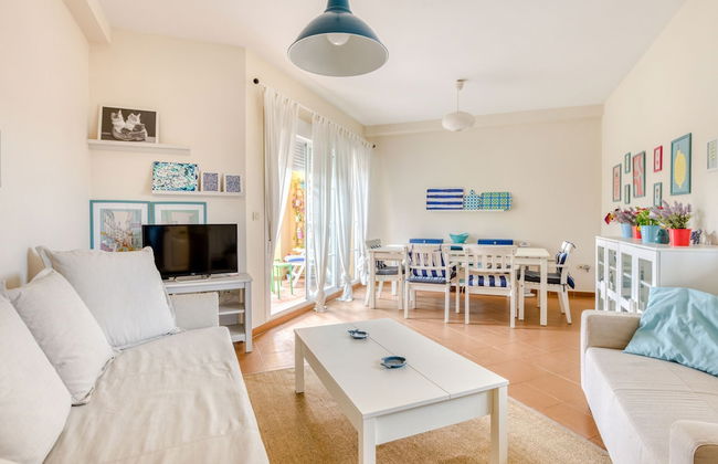 Serene Holiday Home in Huelva With Balcony - Foto 10