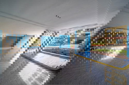 Photo 12 - Alba Gardens 1Bed by YourHost