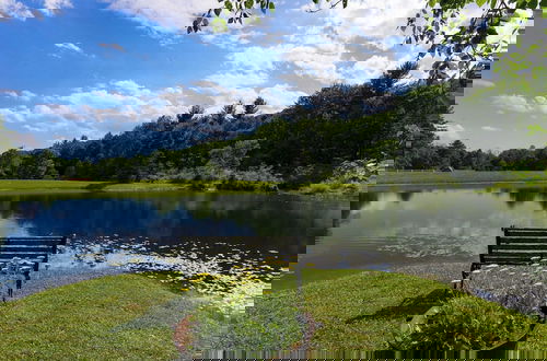 Foto 65 - Secluded Estate w/ Guest House, Private Pond, Gym, & Movie Theater Sunny Pond