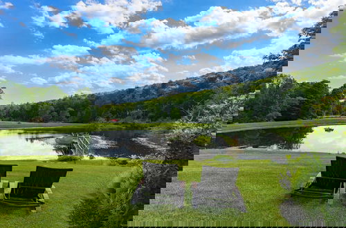 Foto 62 - Secluded Estate w/ Guest House, Private Pond, Gym, & Movie Theater Sunny Pond