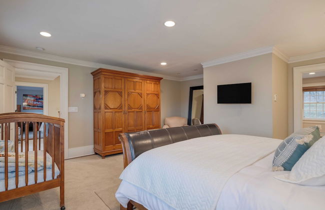 Secluded Estate w/ Guest House, Private Pond, Gym, & Movie Theater Sunny Pond - Foto 14