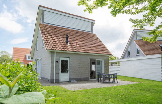 Villa in Zeeland Near the Beach - Foto 1