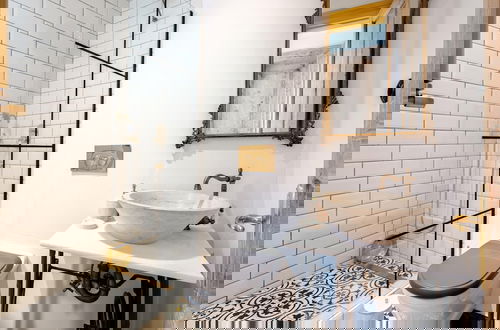 Foto 4 - Flat With Balcony 8 min to Istiklal Avenue