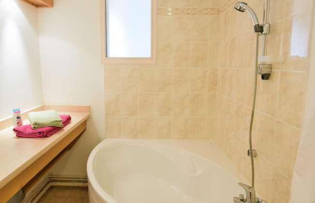 Charming Savoyard Apartment - Photo 8