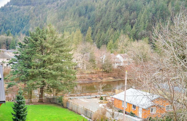 3BR Lakeside Penthouse Retreat - Foto 65