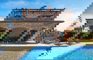 Foto 1 - Villa Lara