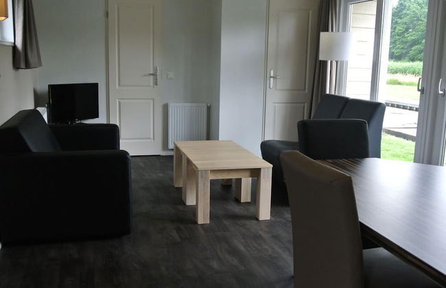Chalet With 2 Bathrooms and a Boat, Near Giethoorn - Foto 4