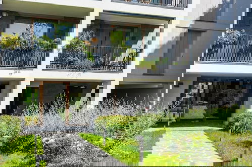 Foto 19 - Stylish Apartment With Terrace and Swimming Pool