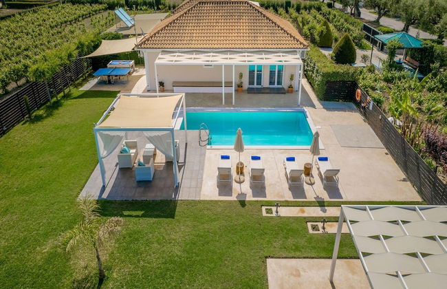 Madini Luxury Villa With Private Pool - Foto 1