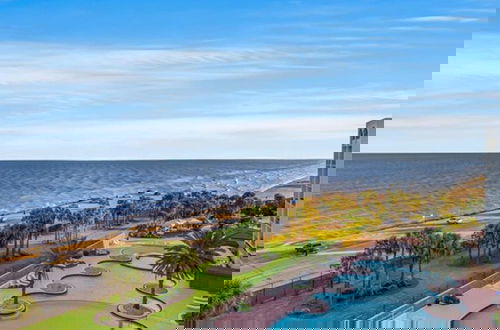 Foto 34 - Unique Beachfront Condo With Exceptional Views