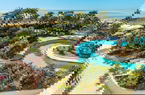 Foto 52 - Unique Beachfront Condo With Exceptional Views