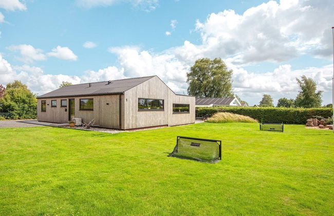 8 Person Holiday Home in Hejls - Foto 30