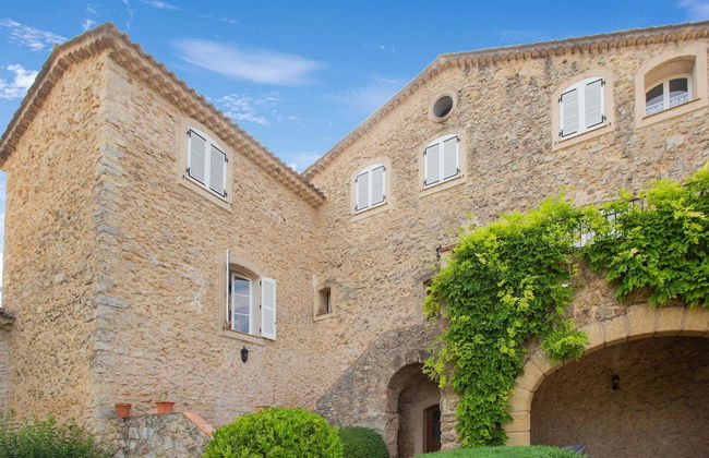 Chateau in Lorgues With Pool & Vineyard Views - Foto 30