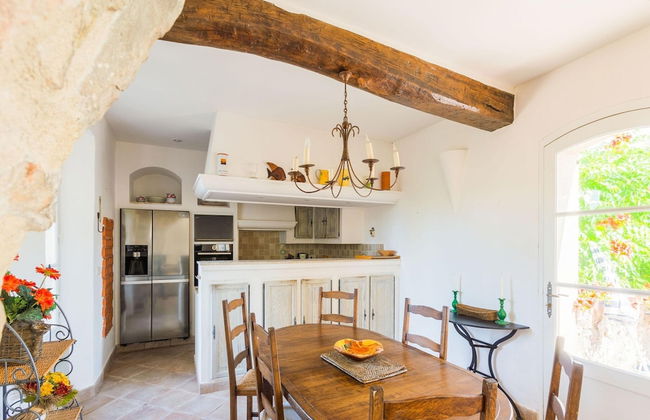 Chateau in Lorgues With Pool & Vineyard Views - Foto 22