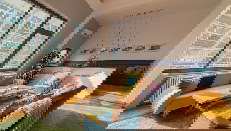 Foto 1 - Spacious 3BR Atrium Penthouse, Balcony, Cismigiu