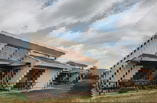 Foto 1 - Modern Lodge Near Beach
