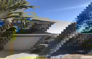 Foto 1 - Southern Dunes Holiday Home, Private Pool Area