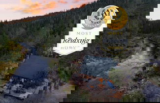 Photo 1 - Riversong Lodge by Avantstay Sauna + Hot Tub On The Truckee River