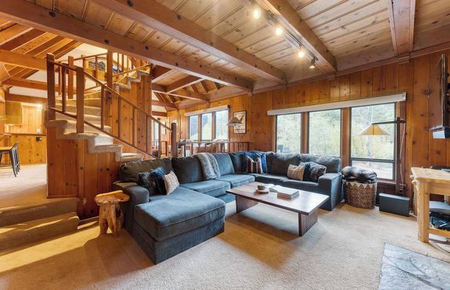 Riversong Lodge by Avantstay Sauna + Hot Tub On The Truckee River - Foto 15