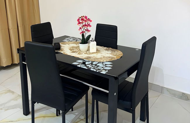 2BR Apartment With Pool and Wifi Near East Airport - Foto 17
