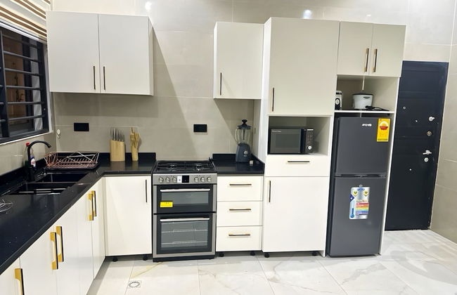 2BR Apartment With Pool and Wifi Near East Airport - Foto 6