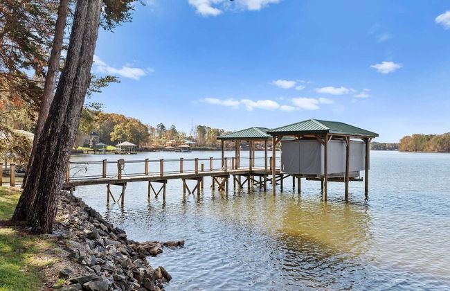 Sunset Pointe by Avantstay Waterfront, Beach, Fire Pit Sleeps 14 5bdr 4BA - Photo 68