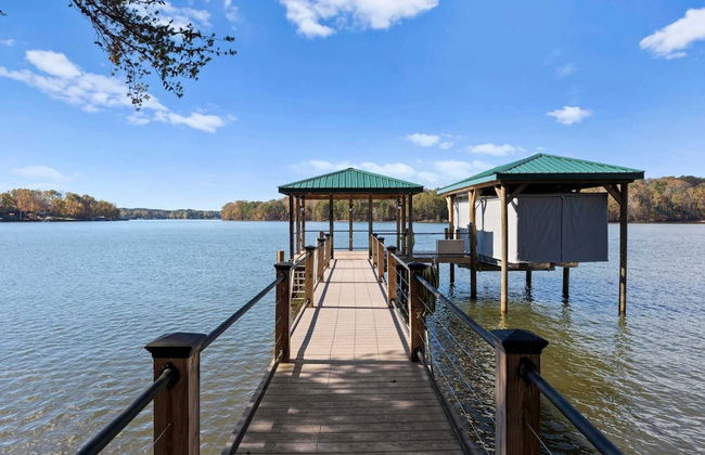 Sunset Pointe by Avantstay Waterfront, Beach, Fire Pit Sleeps 14 5bdr 4BA - Photo 10