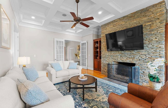 Sunset Pointe by Avantstay Waterfront, Beach, Fire Pit Sleeps 14 5bdr 4BA - Photo 23