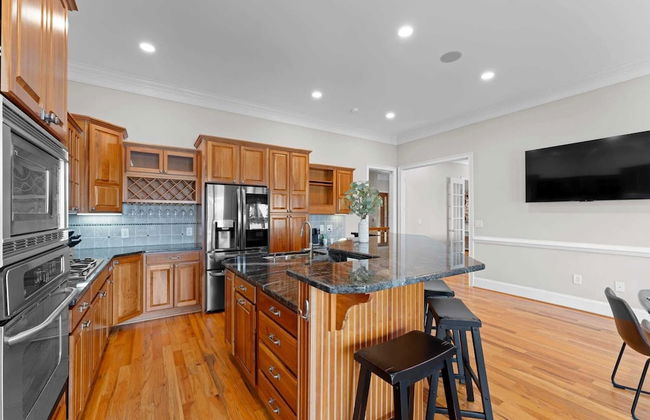Sunset Pointe by Avantstay Waterfront, Beach, Fire Pit Sleeps 14 5bdr 4BA - Photo 62