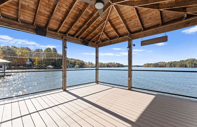 Sunset Pointe by Avantstay Waterfront, Beach, Fire Pit Sleeps 14 5bdr 4BA - Photo 11
