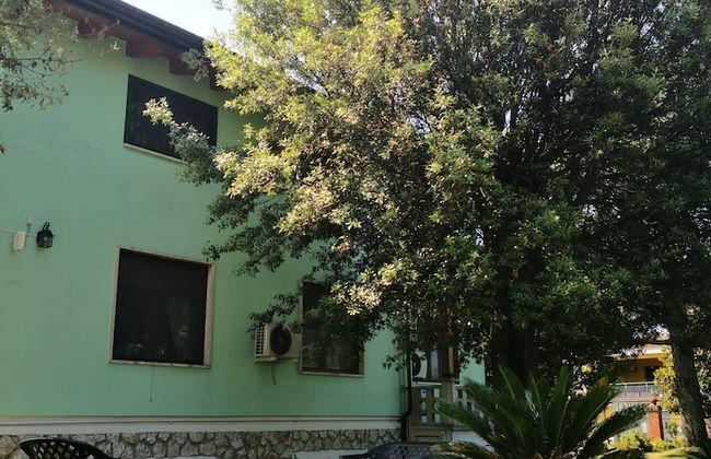 Franco house with pool - Photo 16