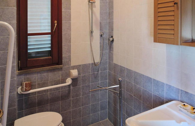 Apartment in Vinci With Pool and Wellness - Foto 17