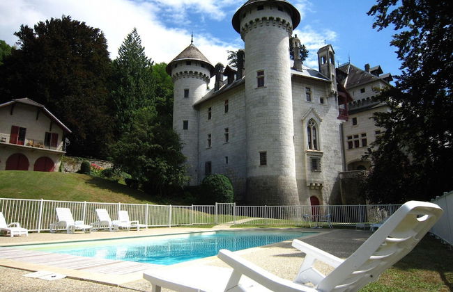 Charming Castle in Serrieres-en-chautagn With Pool - Foto 1