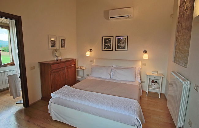 Modern Holiday Home in Foligno - Loc. With Pool - Foto 18