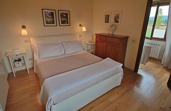Modern Holiday Home in Foligno - Loc. With Pool - Foto 22