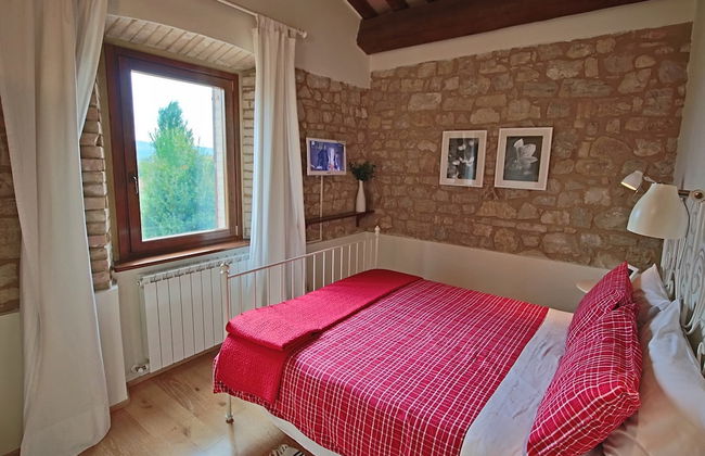 Modern Holiday Home in Foligno - Loc. With Pool - Foto 26