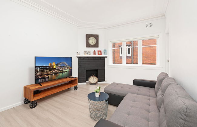 Newly Renovated Apt Close to CBD Unit 1 - Foto 1