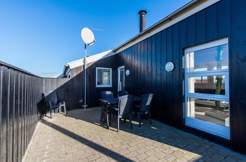 Photo 22 - 8 Person Holiday Home on a Holiday Park in Hvide Sande