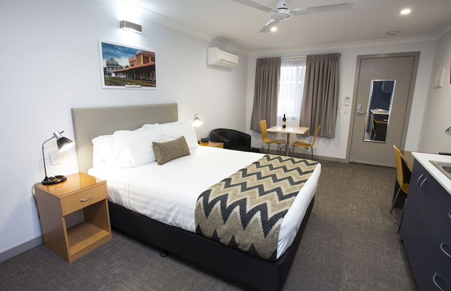 Altitude Motel Apartments - Photo 9