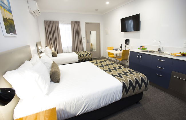 Altitude Motel Apartments - Photo 20