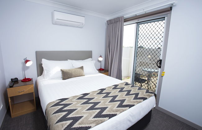 Altitude Motel Apartments - Photo 23