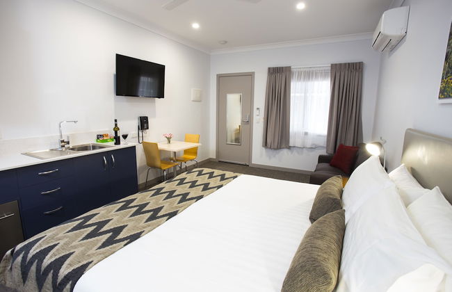 Altitude Motel Apartments - Photo 26