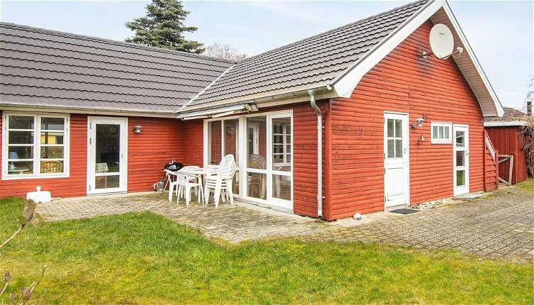 Foto 1 - 6 Person Holiday Home in Grenaa