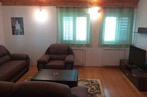 Photo 7 - Remarkable 3-bed House in Zabljak