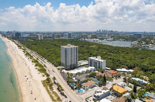 Photo 13 - Sea Breeze by Avantstay Across From Fort Lauderdale Beach! Pool, Out Door Dining, Fire Pit