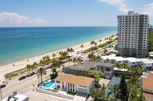 Photo 1 - Sea Breeze by Avantstay Across From Fort Lauderdale Beach! Pool, Out Door Dining, Fire Pit