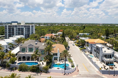 Photo 19 - Sea Breeze by Avantstay Across From Fort Lauderdale Beach! Pool, Out Door Dining, Fire Pit